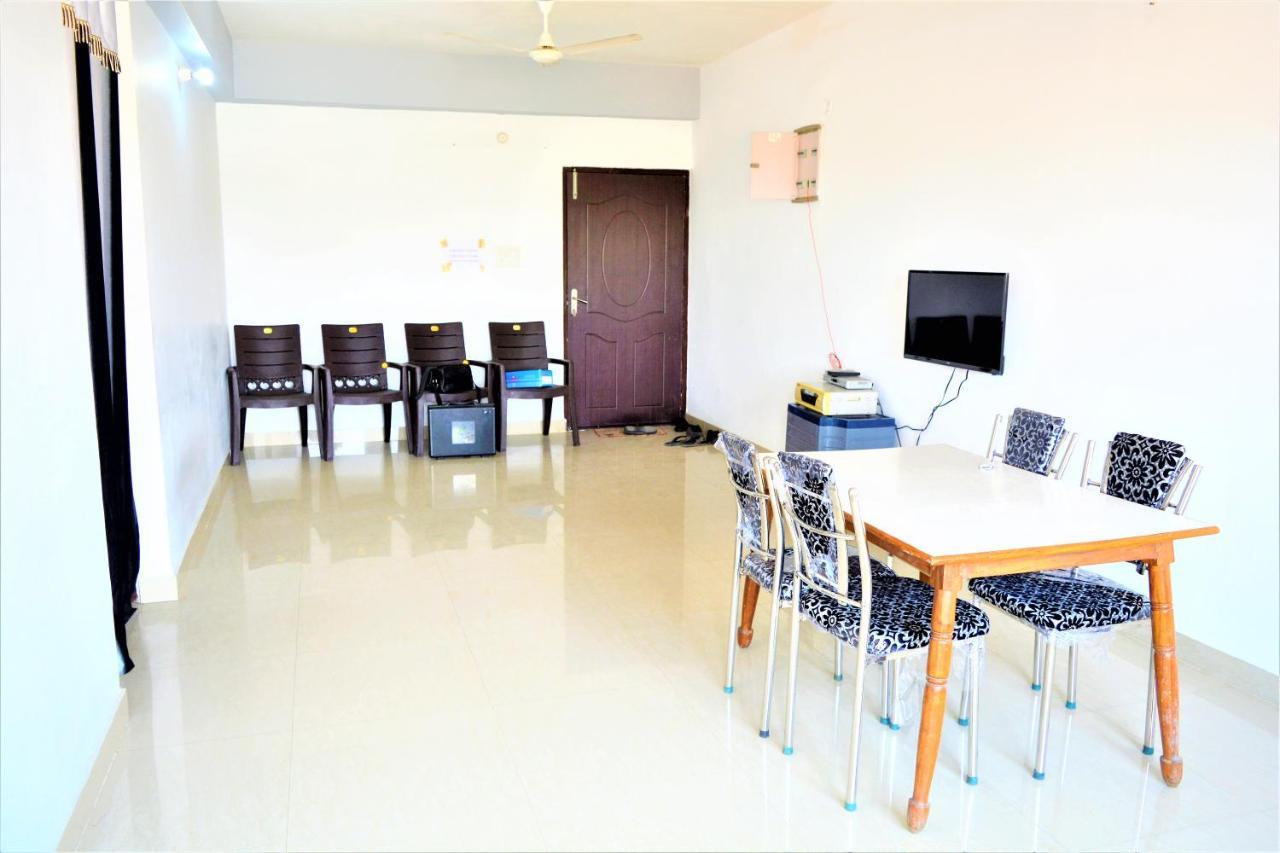 Pretty Garden View Apartment 3Bhk Furnished Flat Near Kashi Vishwanath Temple Varanasi Ngoại thất bức ảnh